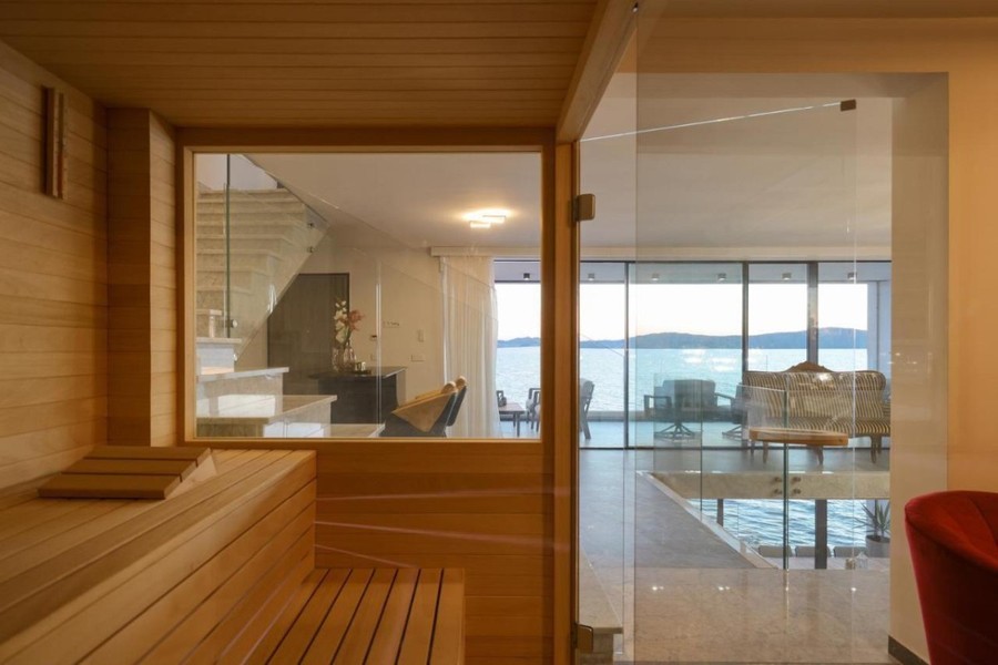 Sauna mit Glasfront