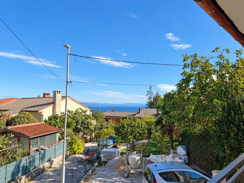 Möblierte Wohnung in Pobri bei Opatija mit Blick über die Dächer
