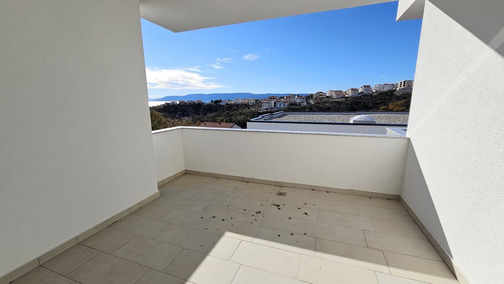 Loggia mit Ausblick auf das Meer