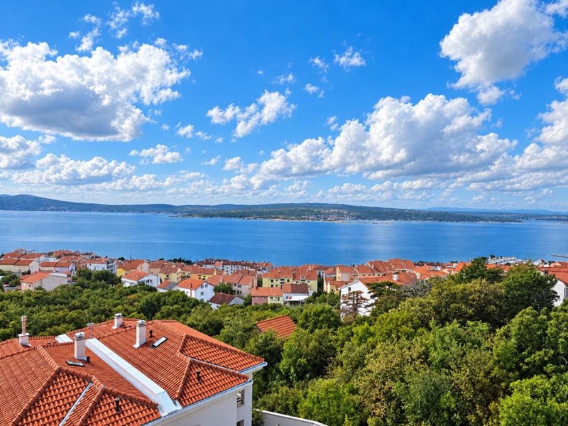 Apartment mit Pool und Meerblick in Crikvenica